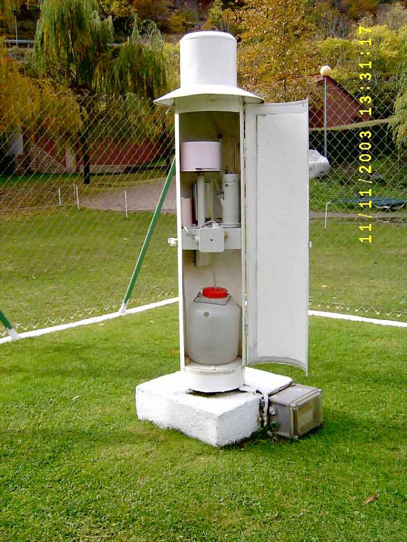 PLUVIÓGRAFO, REGISTRADOR DE LA PRECIPITACIÓN. PLUVIÓGRAFO, REGISTRADOR DE LA PRECIPITACIÓN.